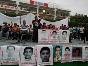 Campamentos casi abandonados, lo que queda de la lucha por los 43