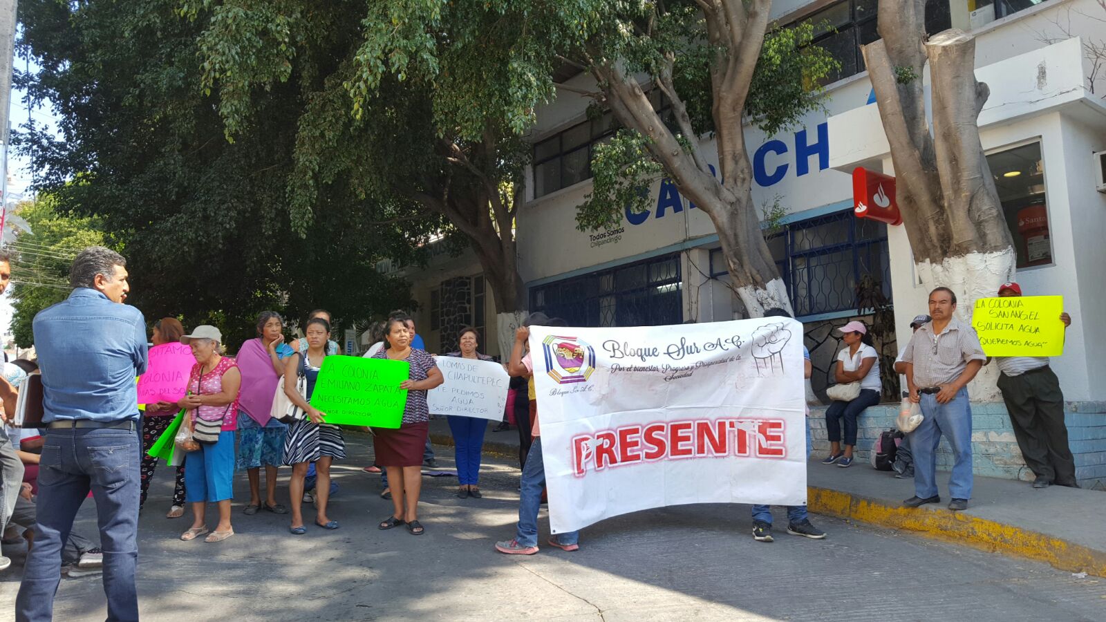 Colonos van a Capach a exigir el servicio de agua - El Sol de Chilpancingo