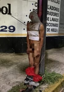 Vecinos detienen a presunto ladrón de motocicletas en la colonia Progreso