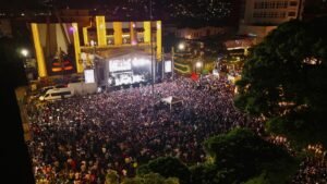 El Malilla inaugura la Feria de Chilpancingo en medio de protestas por letras machistas