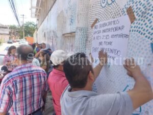 Integrantes del SNTE toman oficinas de Casa Blanca; exigen el pago de la segunda parte del aguinaldo para los trabajadores No FONE
