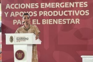 Entrega Evelyn Salgado apoyos emergentes y productivos en Ciudad Renacimiento
