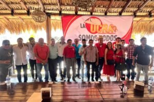 Ex líderes de la Unión de Calentanos Radicados en Acapulco exigen renovación y desconocen a su actual presidente