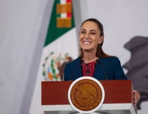 Claudia Sheinbaum pide que la FGR informe sobre detención ligada al caso Ayotzinapa