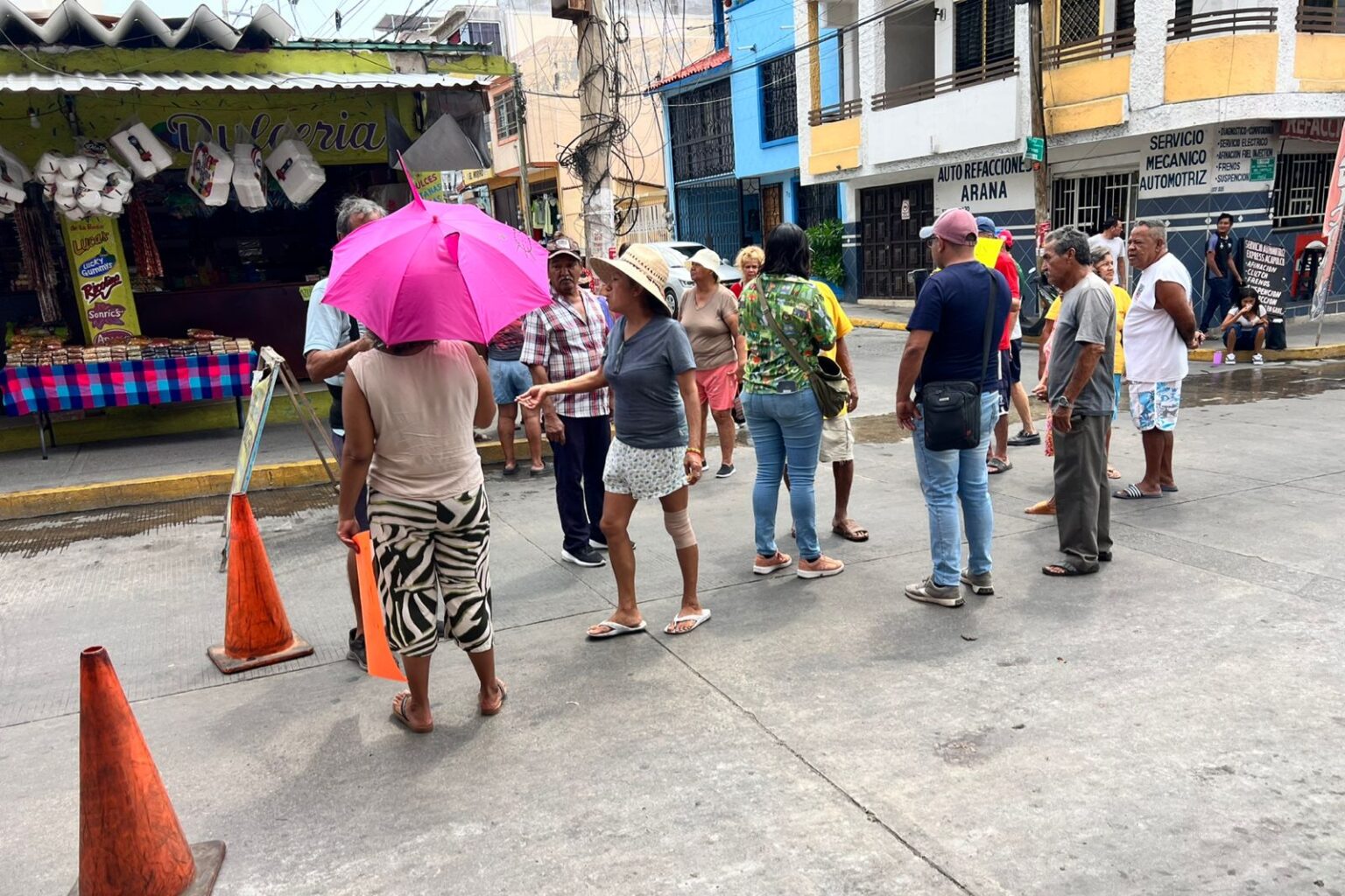Vecinos de la Progreso bloquean calles por falta de agua - El Sol de ...