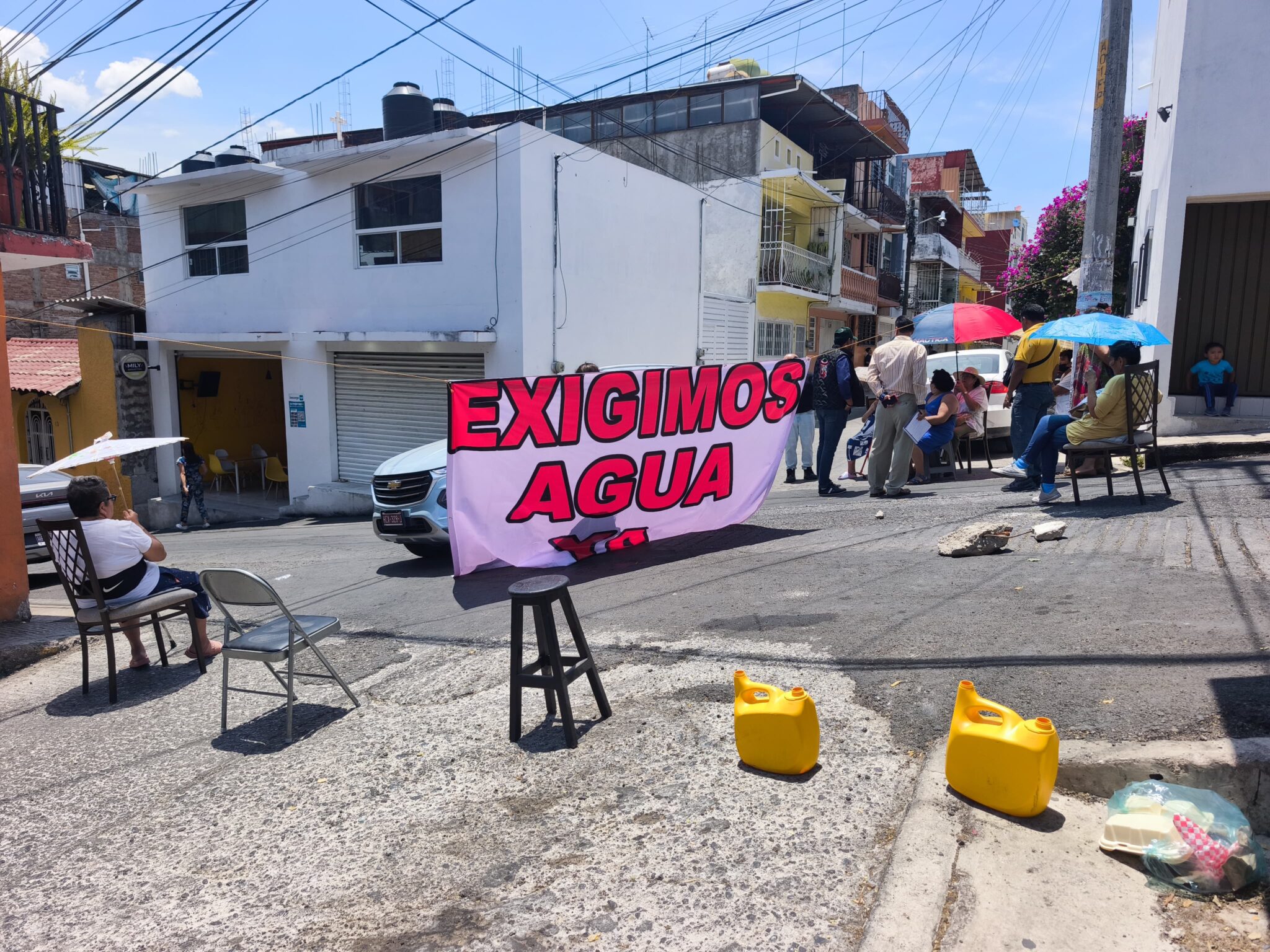 Vecinos de San Mateo bloquean para exigir agua potable - El Sol de ...