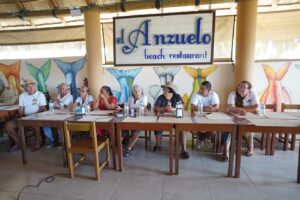 Prestadores turísticos rechazan ciclopista y cuestionan colocación de letreros de “No estacionarse” en la Costera Miguel Alemán