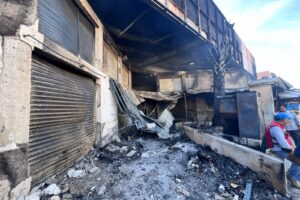 Negocios afectados por incendio en Mercado Central de Acapulco no son habitables: Protección Civil