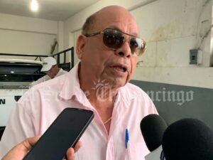 “La ley ya está establecida, la ley prohíbe que trabajen unidades sin concesiones”: Arturo Salinas