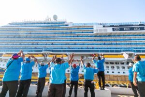 Carnival regresa a Acapulco después de 17 años con más de 5 mil visitantes