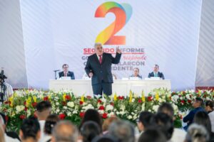 Gustavo Alarcón presenta su Segundo Informe con 447 obras en Chilpancingo