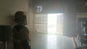 Sofocan incendio en restaurante de Plaza Sendero Acapulco