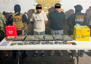 Detienen en Iguala a dos presuntos distribuidores de droga