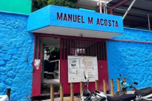 Exigen padres de familia reinstalación de energía eléctrica en la escuela primaria Manuel M. Acosta de Acapulco